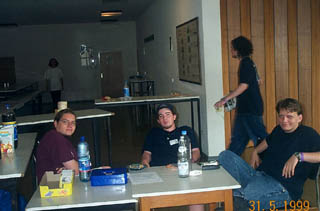 The entrance with the organizer table: Faxe, Dipswitch, Zippy (back) and Mooler.