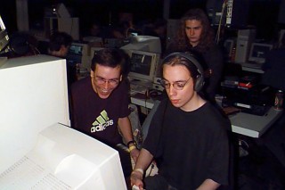 Doj & KB while composing their "Mit dem Schlagzeug die Treppe runterfallen" - a song dedicated to Assign.
